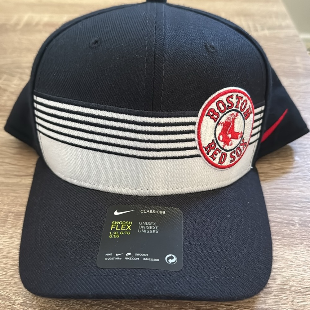 Hat - Picture 2 of 3